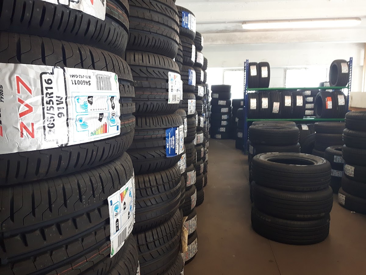 AJP Tyres photo 3